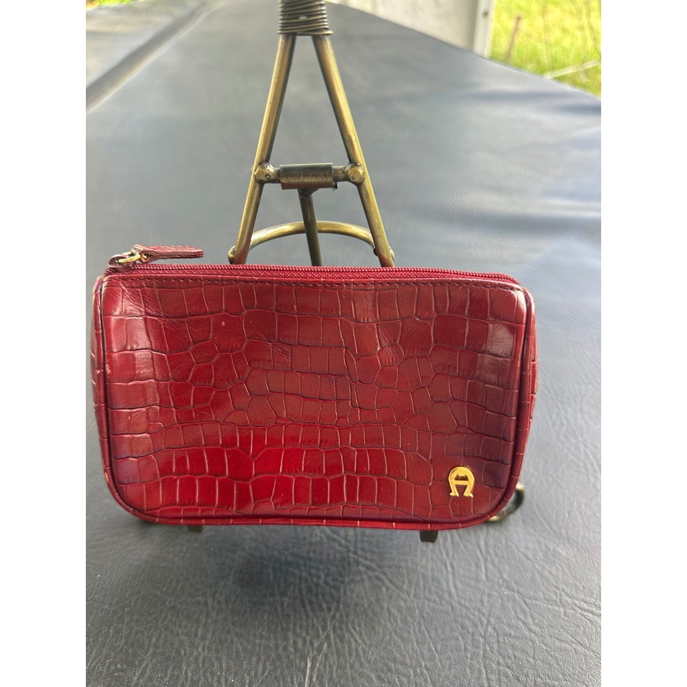 Etienne Aigner Red Croc Embossed Small Cosmetic Pouch Zip Clutch‎ bag EUC